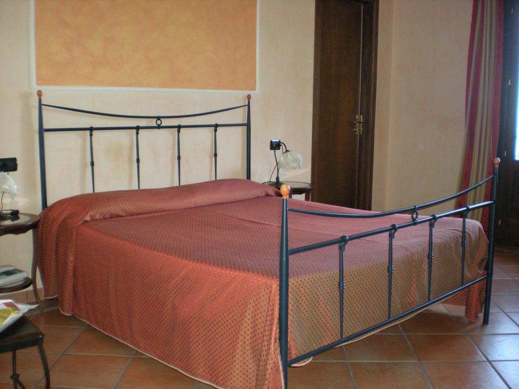 Airone Wellness Hotel Zafferana Etnea Rum bild
